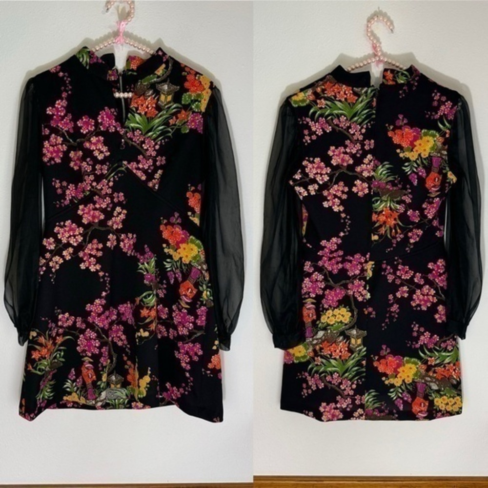Vintage flower child minidress with sheer mesh sleeves